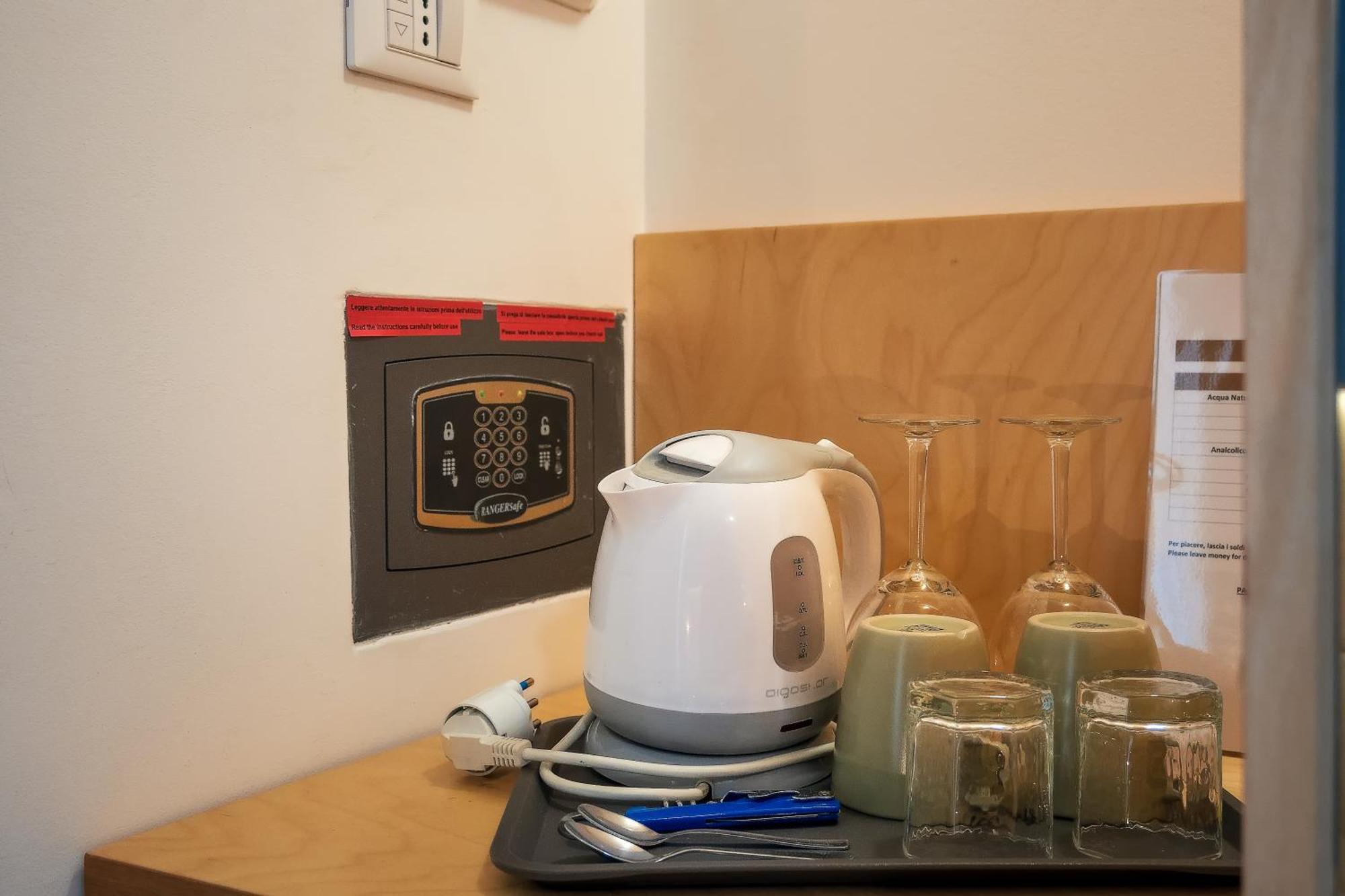 Ciccio Rooms And Breakfast - Self Check-In 팔레르모 외부 사진