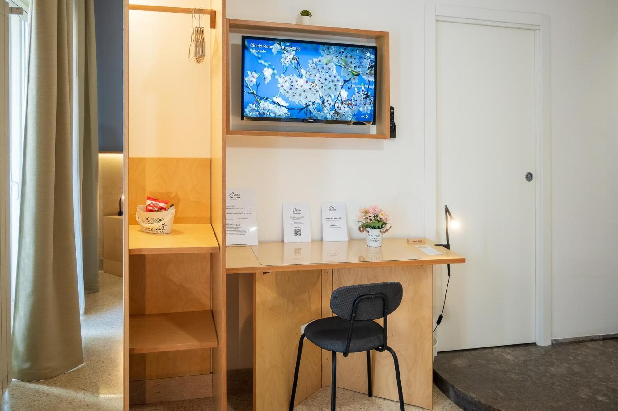 Ciccio Rooms And Breakfast - Self Check-In 팔레르모 외부 사진