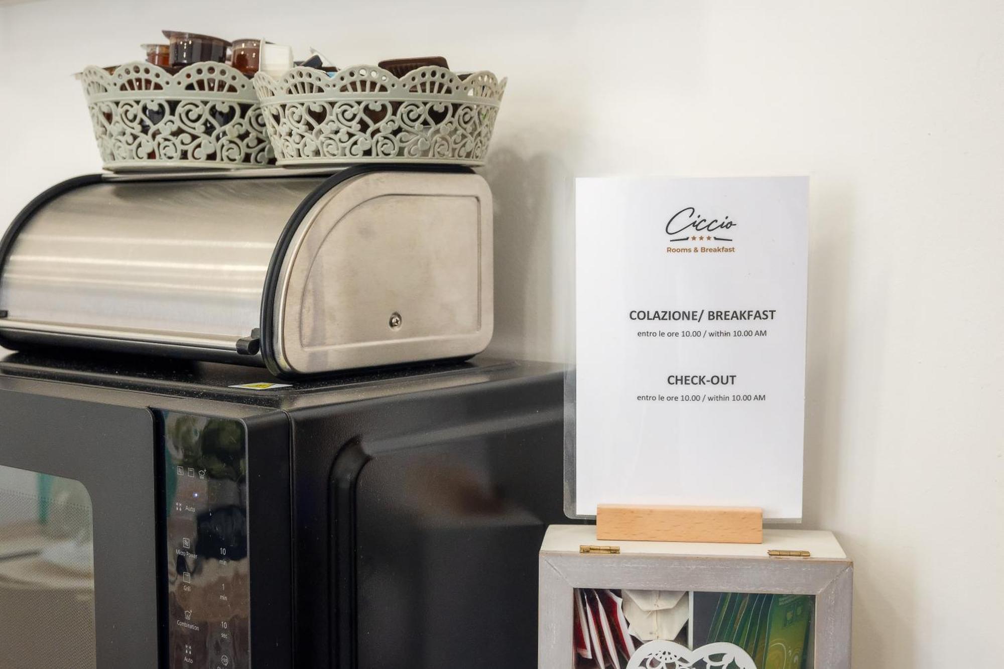 Ciccio Rooms And Breakfast - Self Check-In 팔레르모 외부 사진