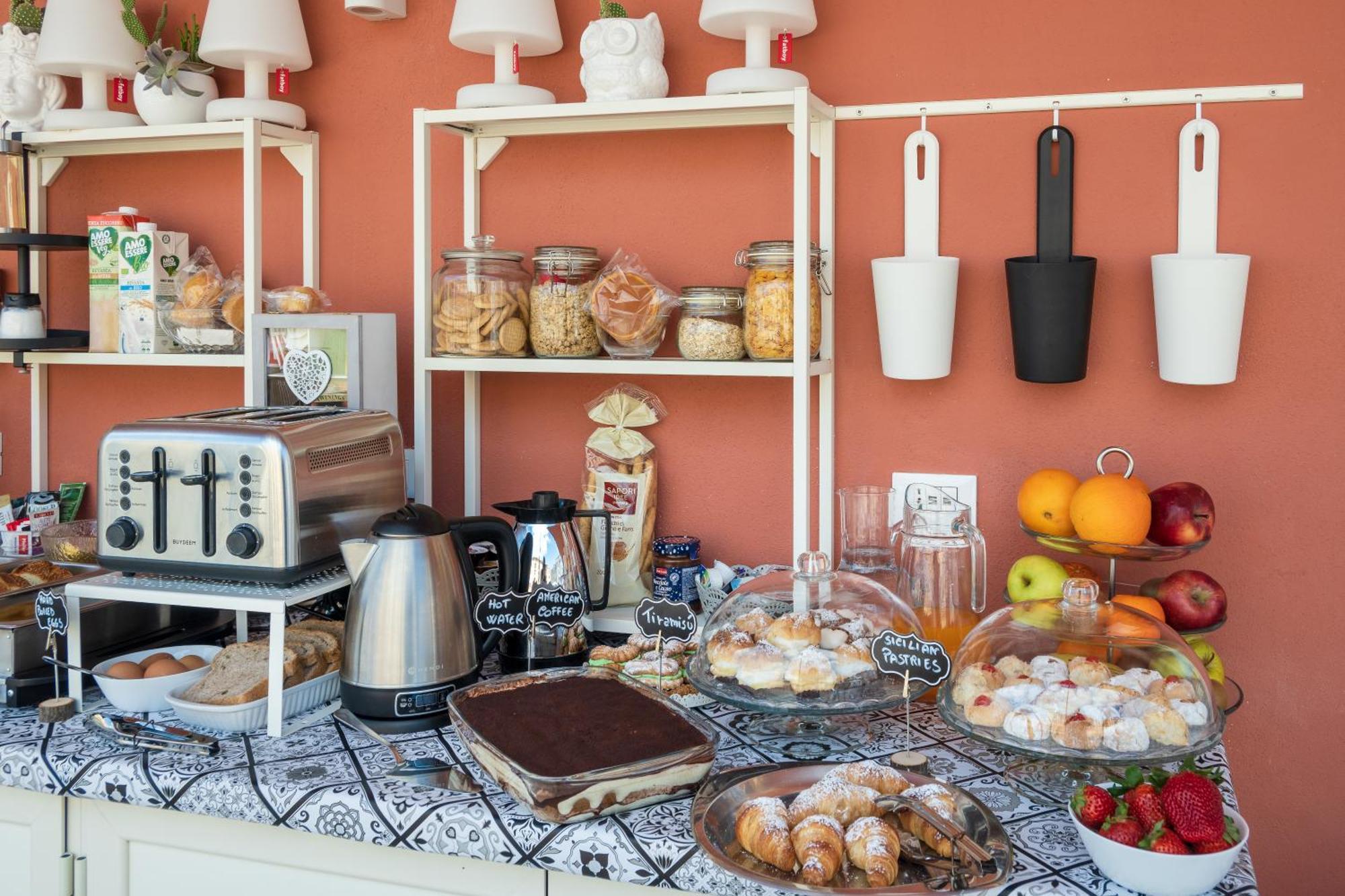 Ciccio Rooms And Breakfast - Self Check-In 팔레르모 외부 사진